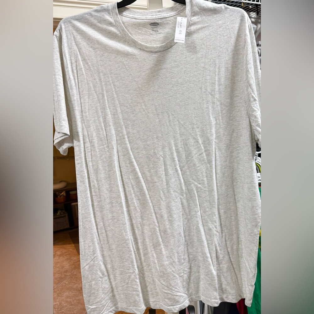 Old Navy Women's Classic Crew Neck Soft Heather Grey Tee, size XXL